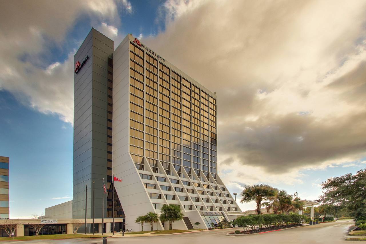 Marriott Hotel Exterior Day