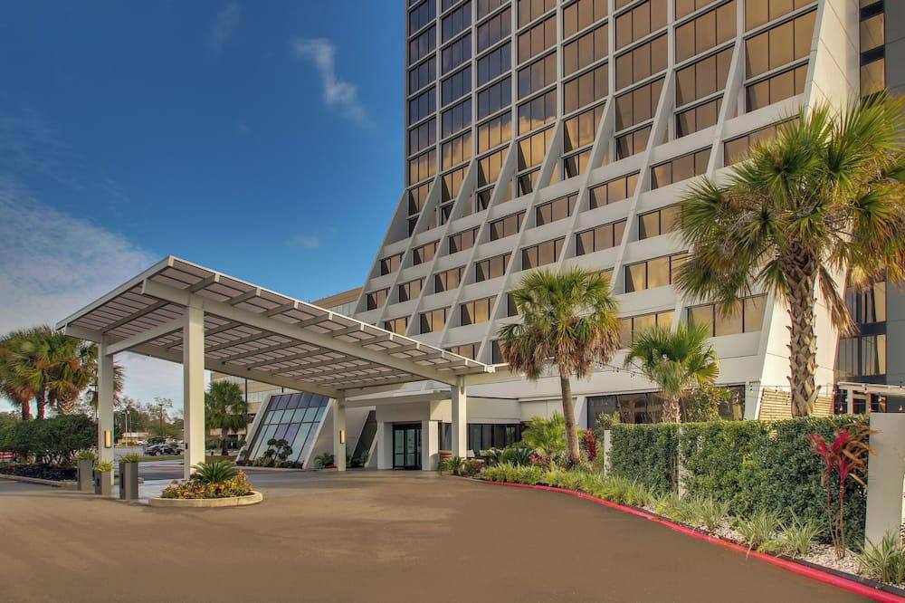Marriott Entrance
